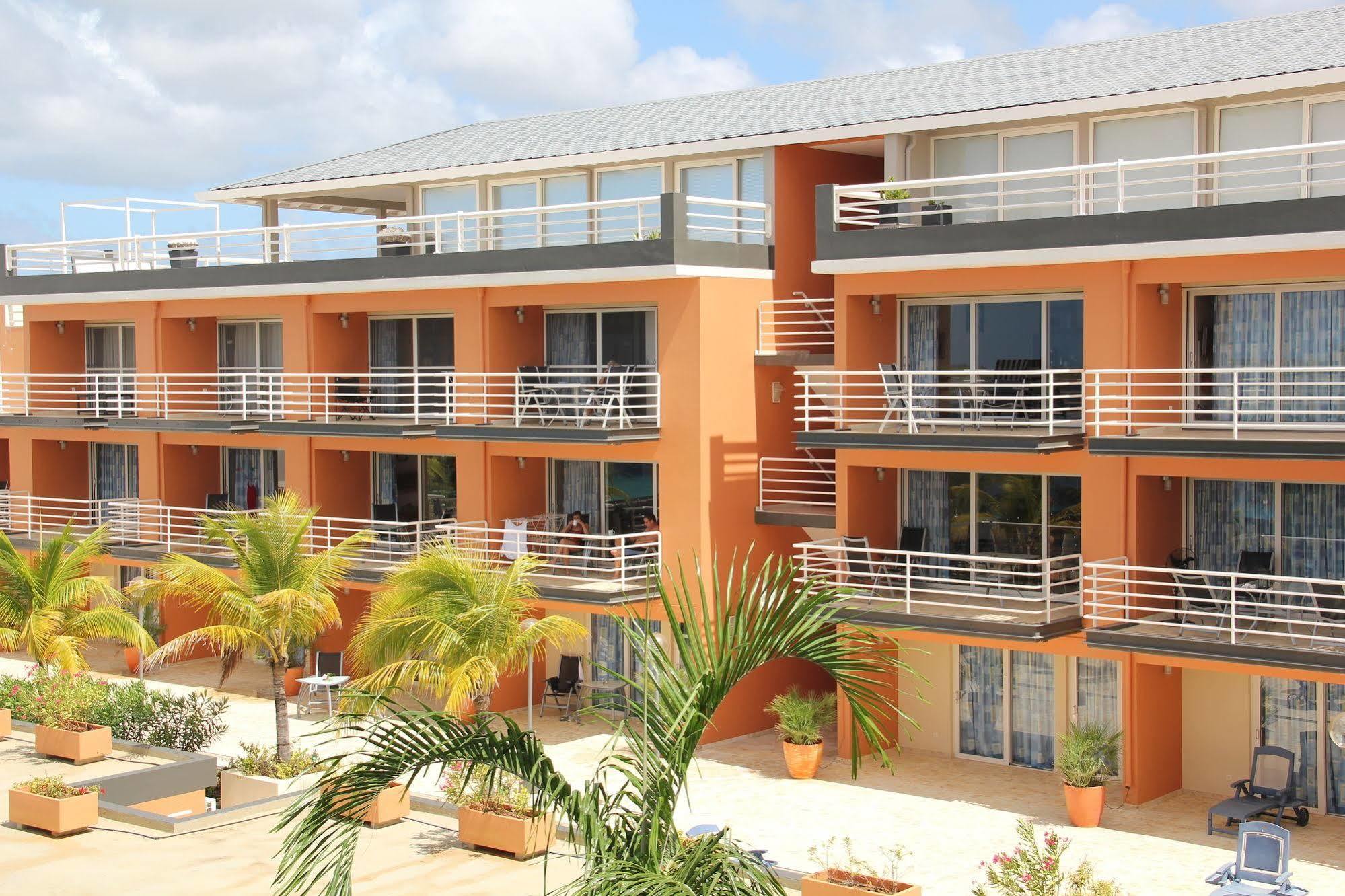 Bonaire Seaside Apartments Esterno foto