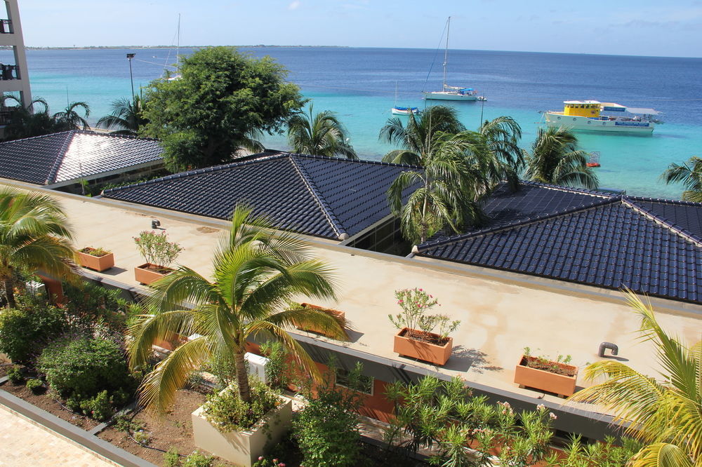 Bonaire Seaside Apartments Esterno foto