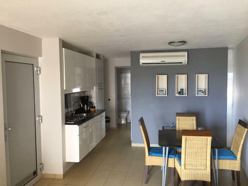 Bonaire Seaside Apartments Esterno foto